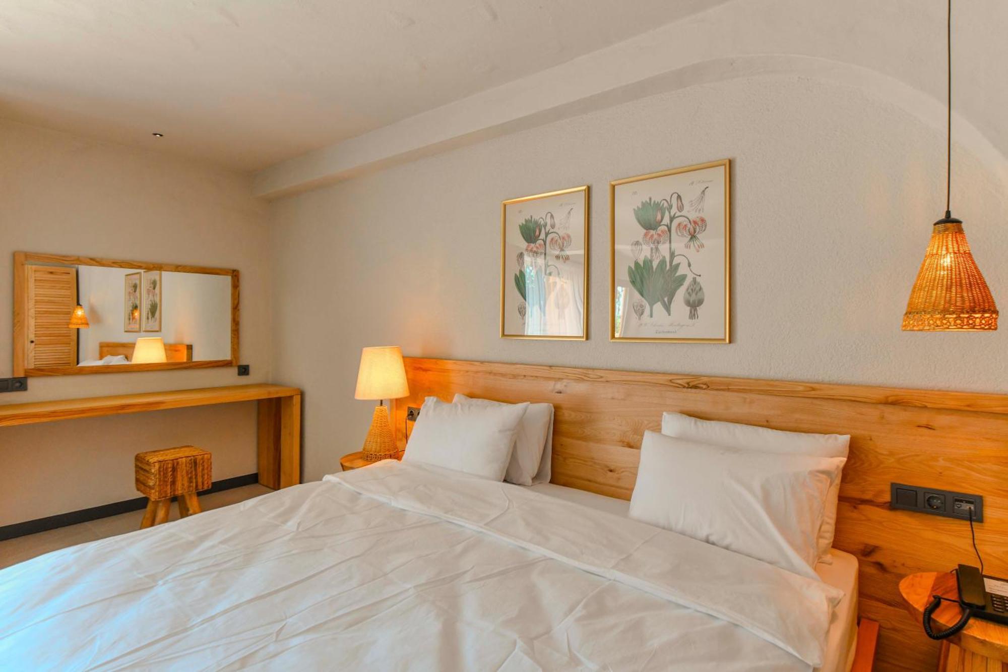 אולודניץ Unsal Hotel מראה חיצוני תמונה