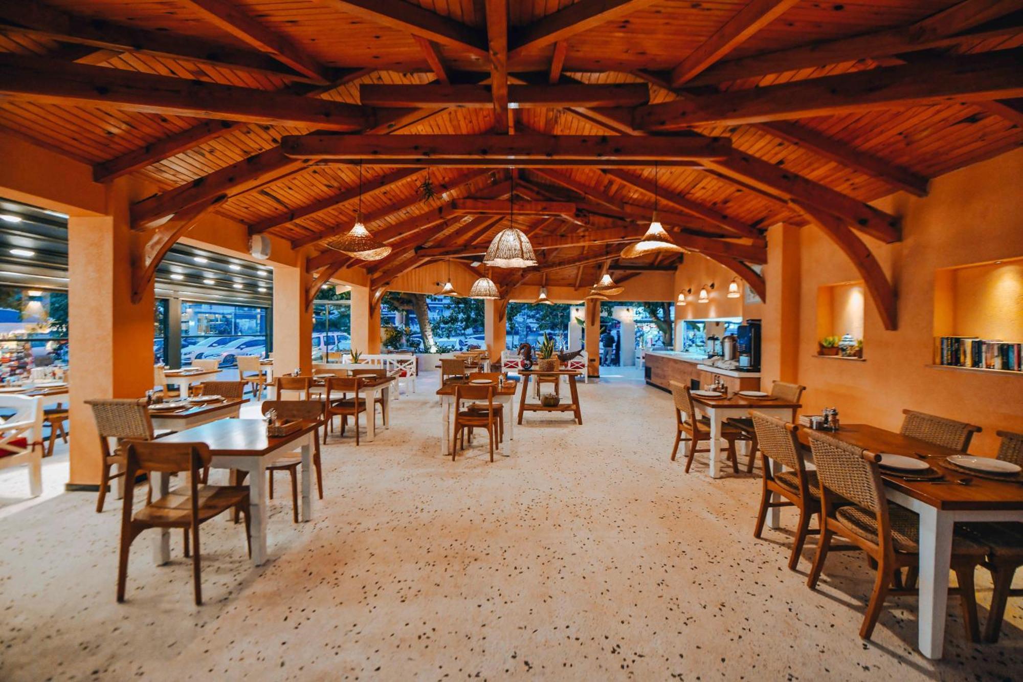 אולודניץ Unsal Hotel מראה חיצוני תמונה