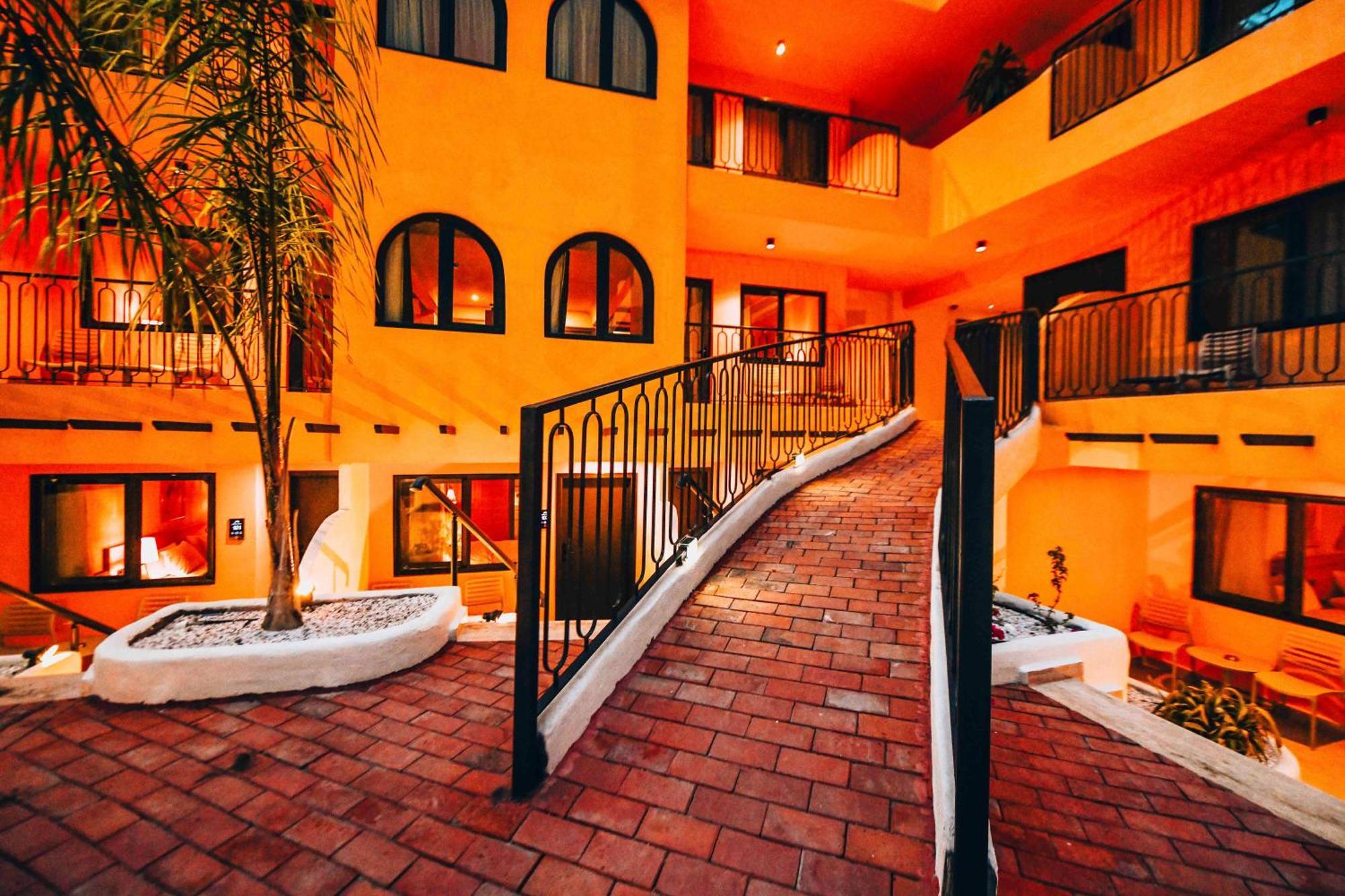 אולודניץ Unsal Hotel מראה חיצוני תמונה