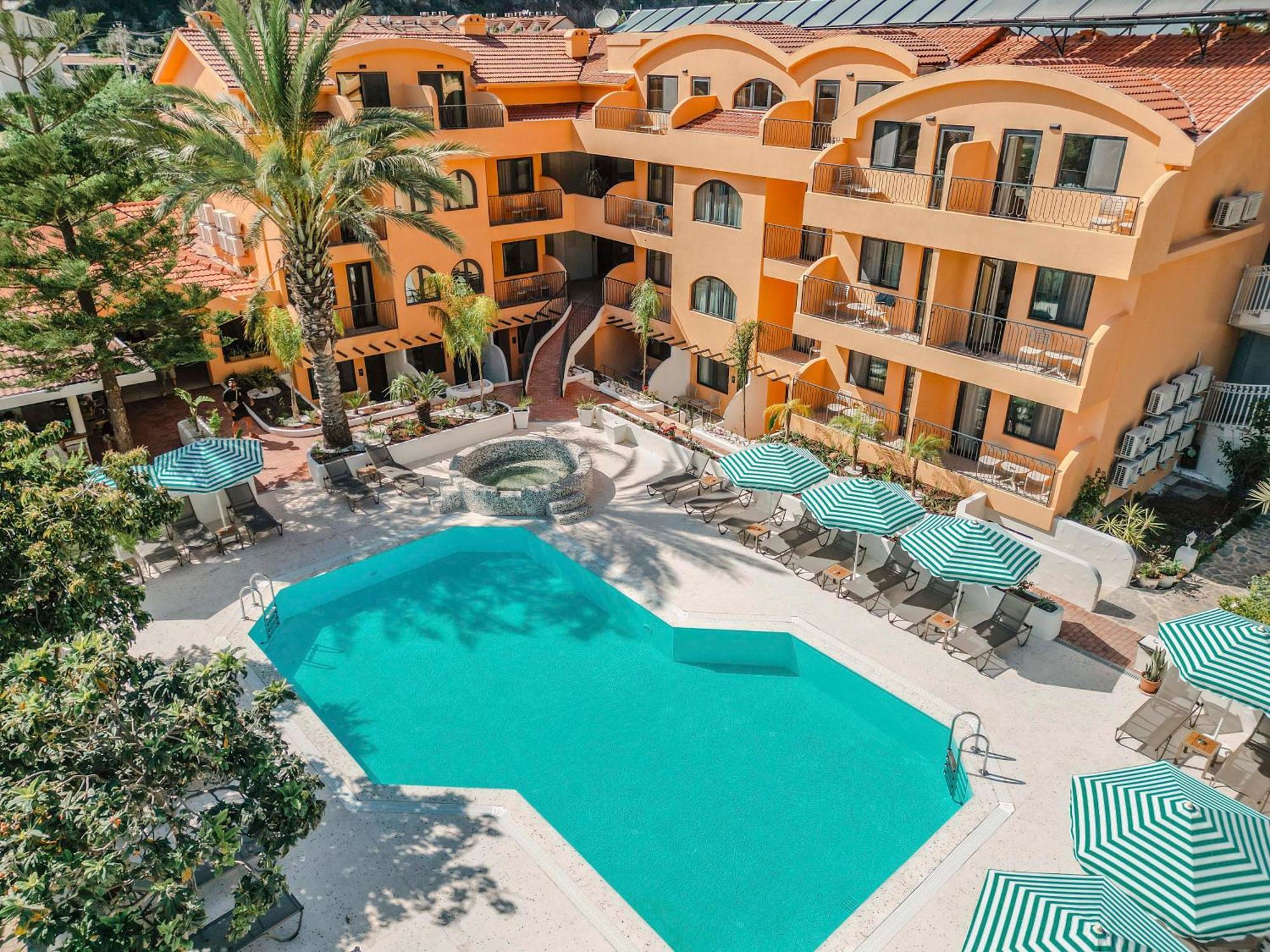 אולודניץ Unsal Hotel מראה חיצוני תמונה