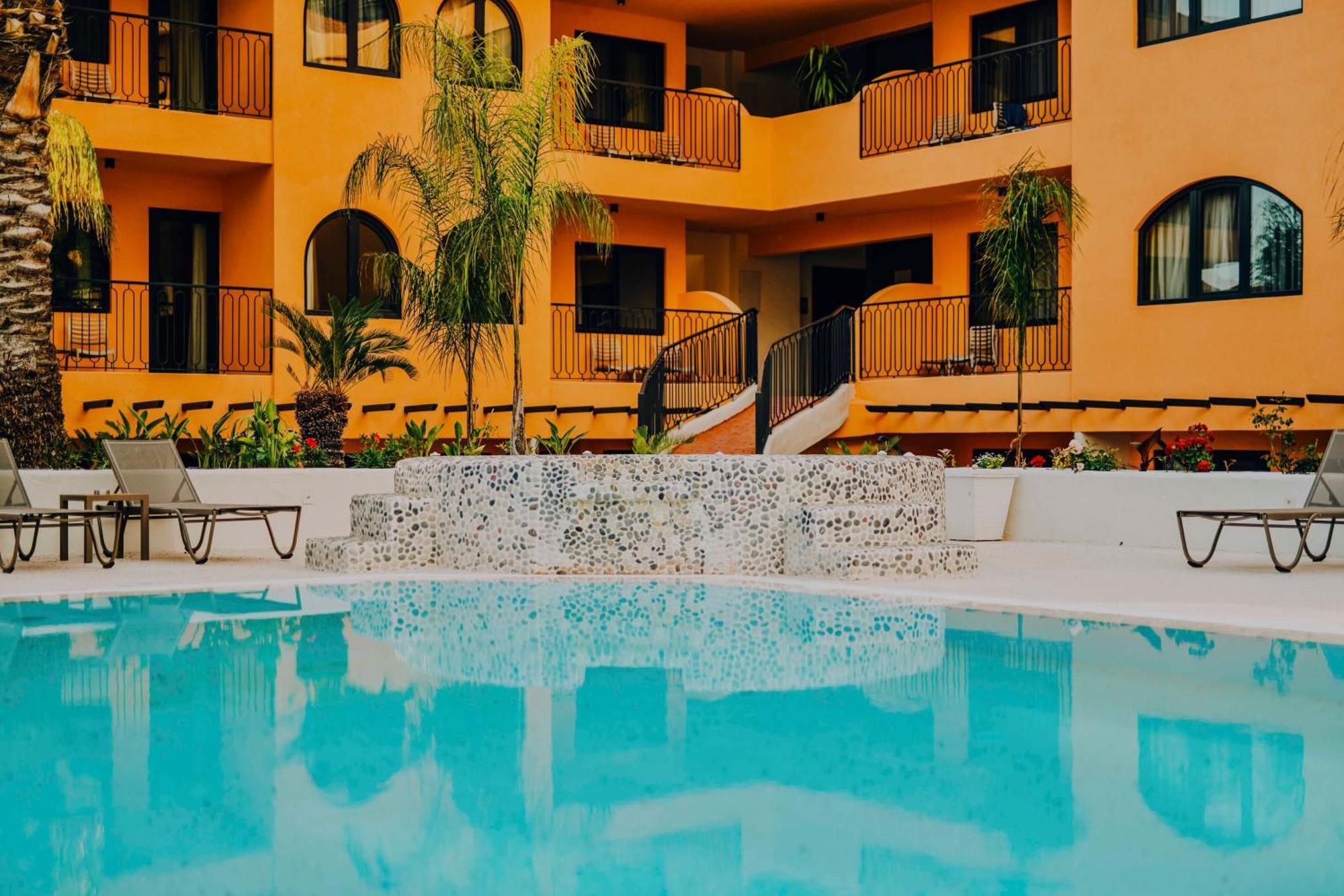 אולודניץ Unsal Hotel מראה חיצוני תמונה