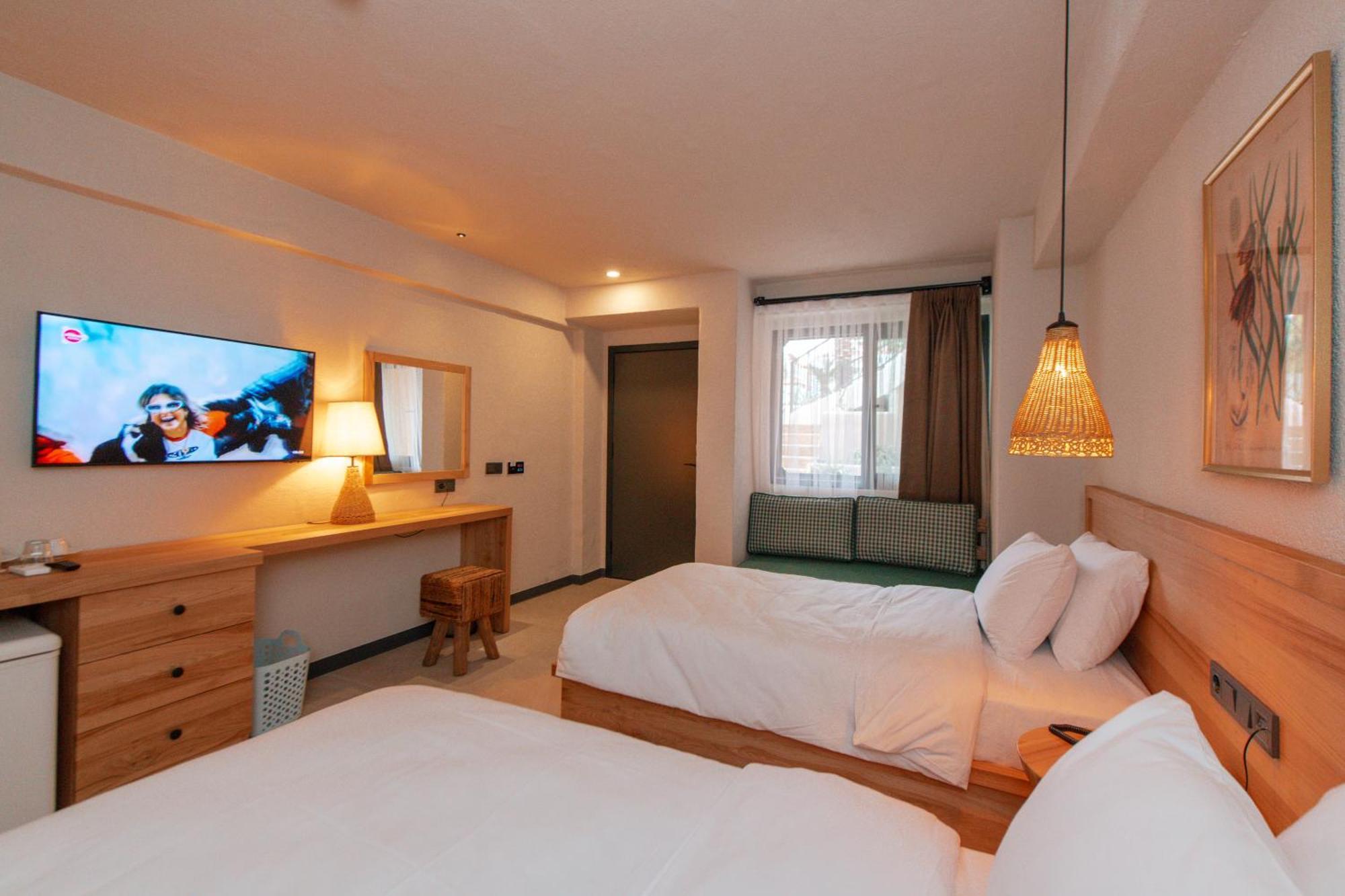 אולודניץ Unsal Hotel מראה חיצוני תמונה